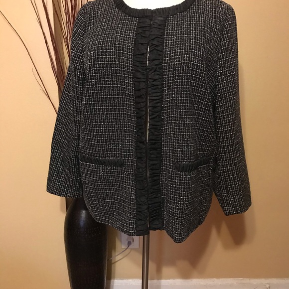 Plus size jacket - Picture 2 of 4